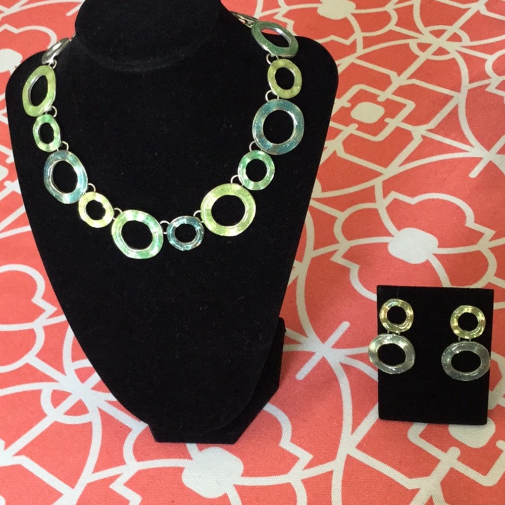 Aqua necklace set
